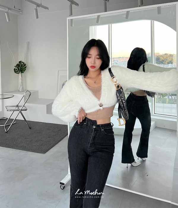 毛毛設計款大圓釦外套